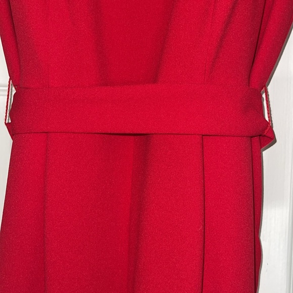 Calvin Klein Belted Short Sleeve Jumpsuit in Red w Gold Zipper & Pockets - Picture 4 of 12